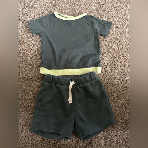 Short sleeve top and shorts set for baby - Picture 1 of 5